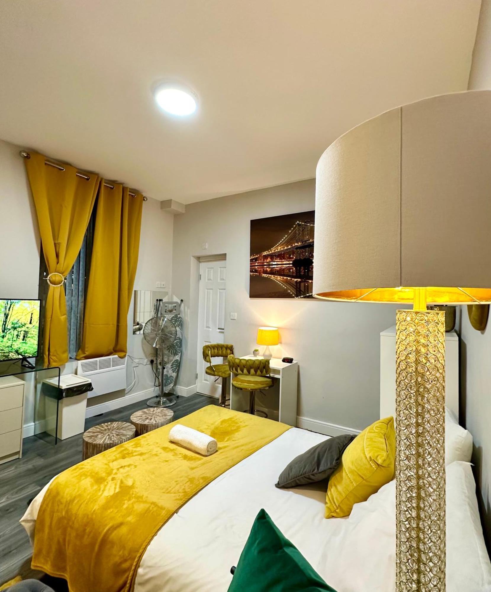 Private Luxurious City Studio-Daily,Weekly,Monthly برمنغهام المظهر الخارجي الصورة